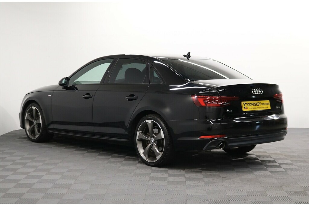 Audi A4 Tfsi S Line RX67FUO Black #4