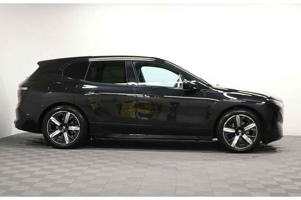 BMW iX 240Kw Xdrive40 M Sport 76.6Kwh White #7