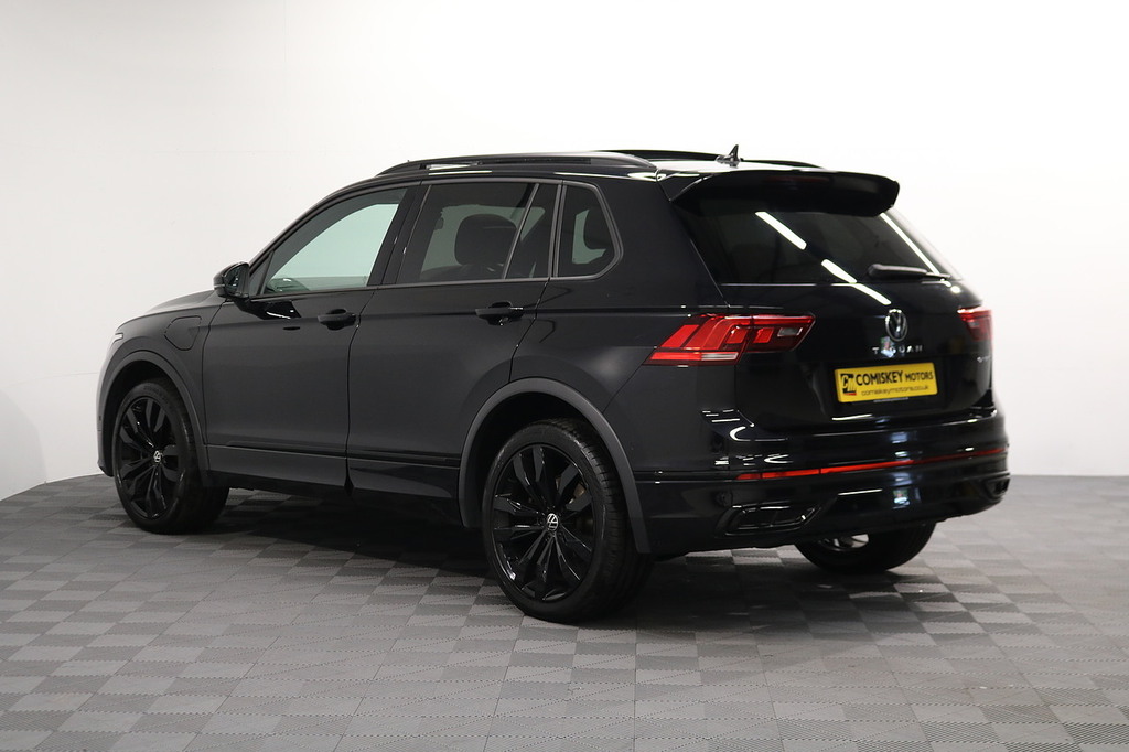 Volkswagen Tiguan Tsi Black Edition Black #4