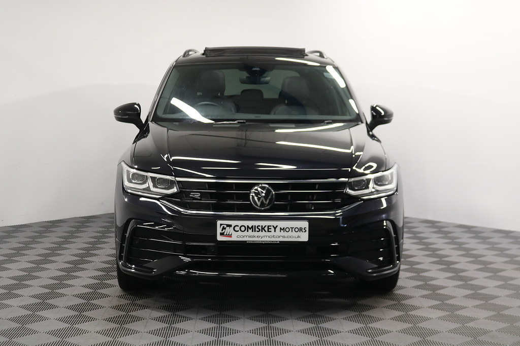 Volkswagen Tiguan Tsi Black Edition Black #2