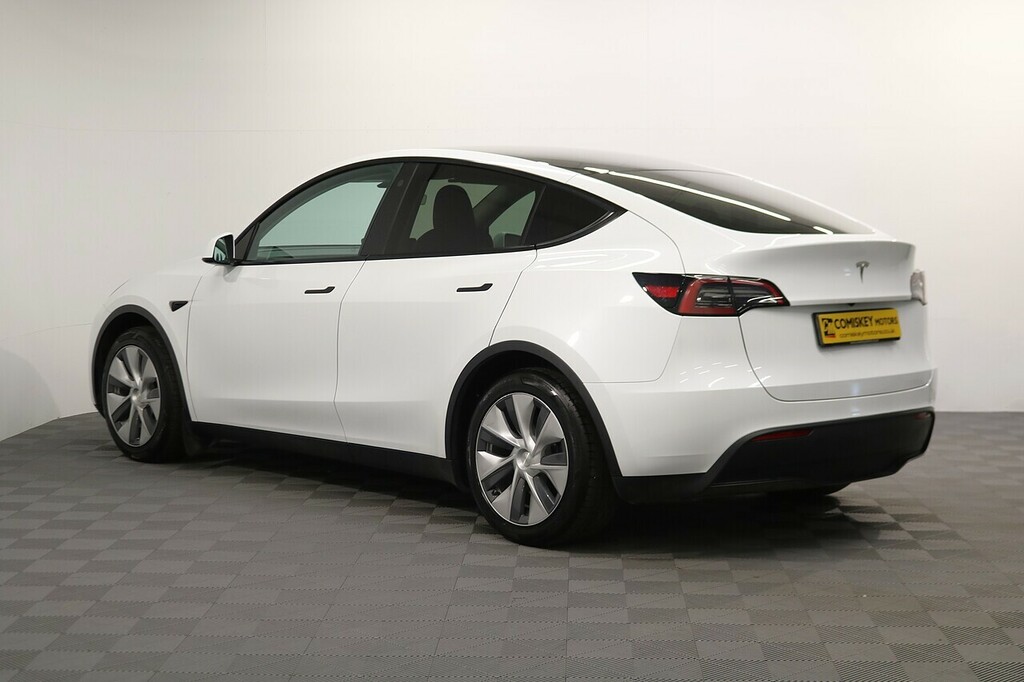 Tesla Model Y Suv LE23FOT White #4