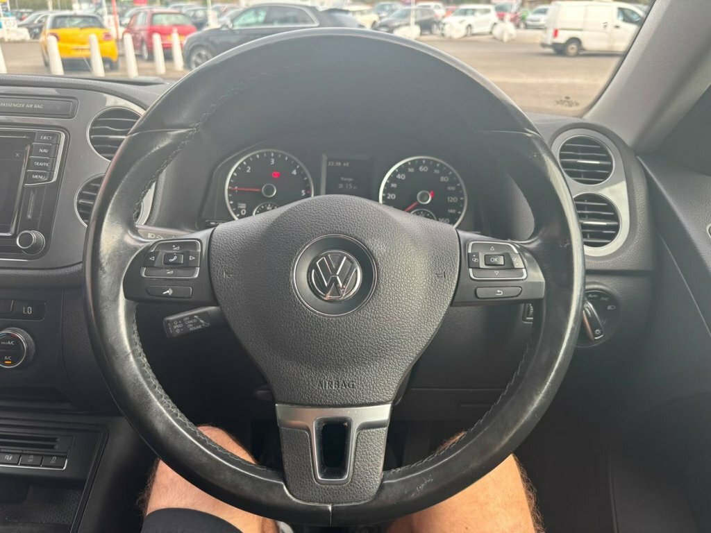 Volkswagen Tiguan Blue #8