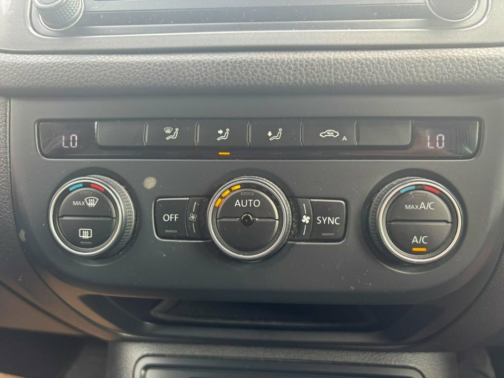 Volkswagen Tiguan Blue #15