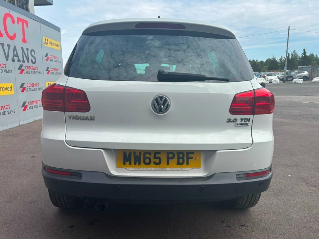 Volkswagen Tiguan 2L Match Edition White #6