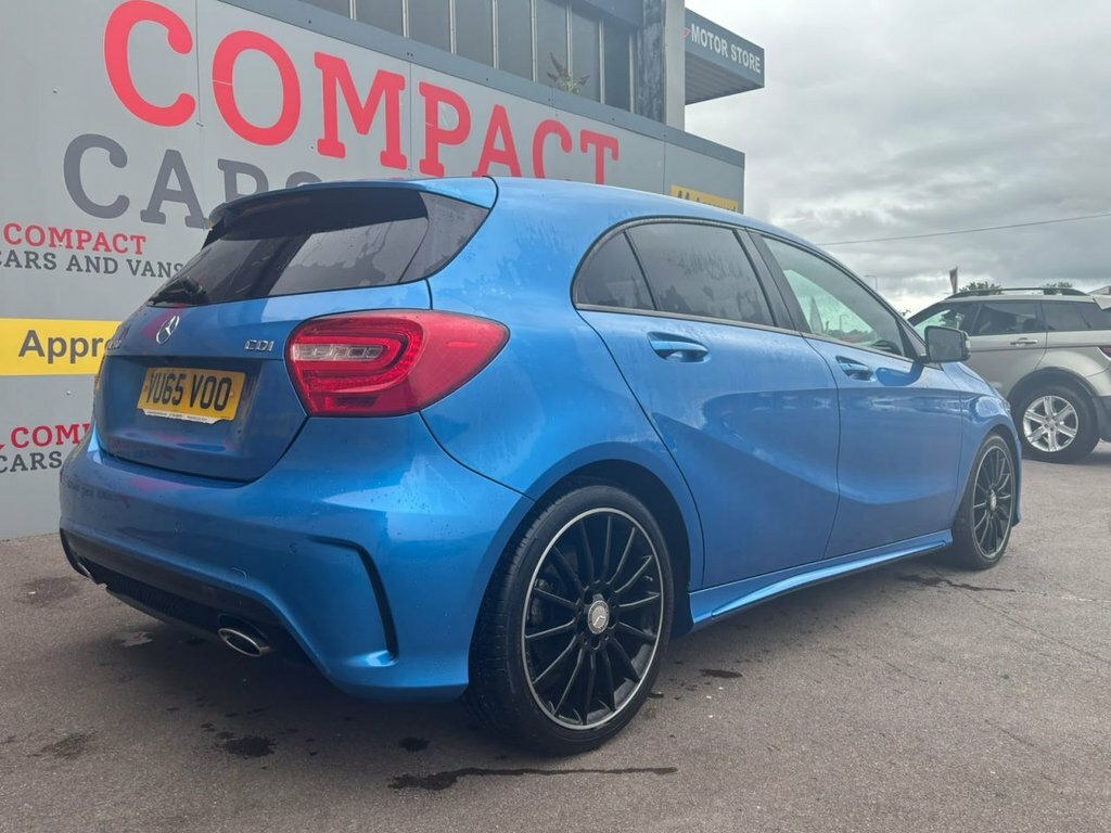 Mercedes-Benz A Class 2.1L Amg Night Edition Blue #5
