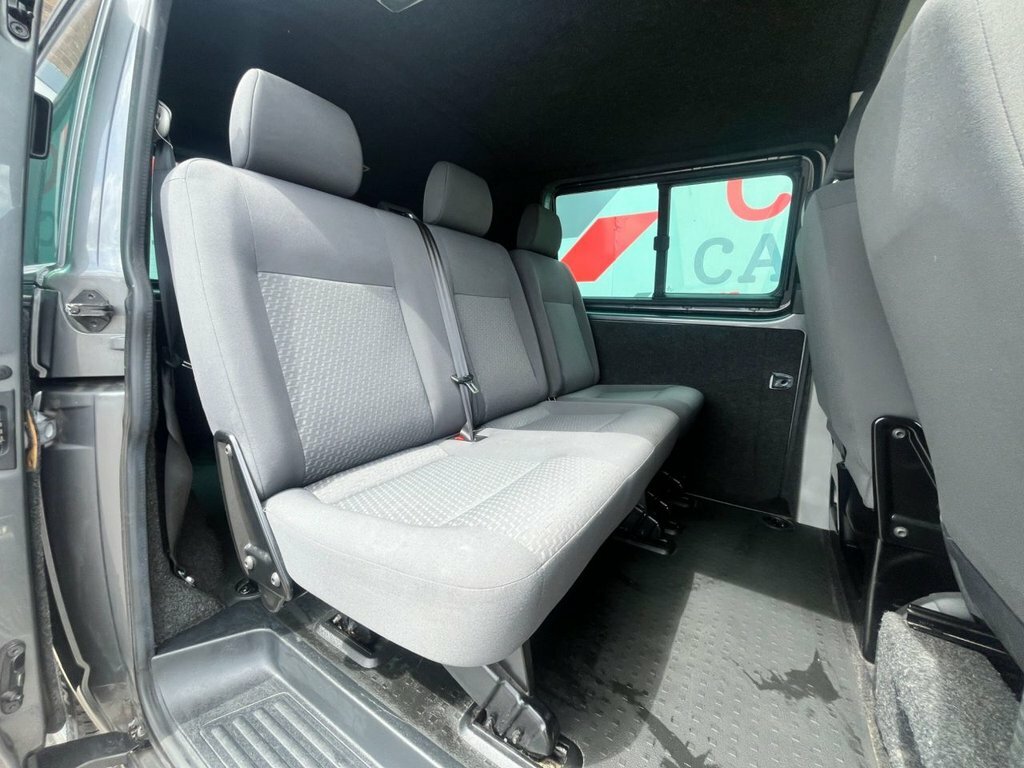 Volkswagen Transporter Combi Van 2.0 Bitdi T32 Highline Kombi Dsg 4Motion Grey #20