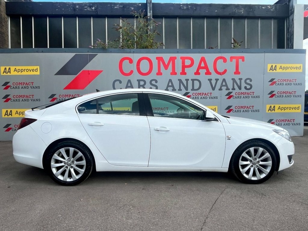 Vauxhall Insignia 2L Elite Nav White #4