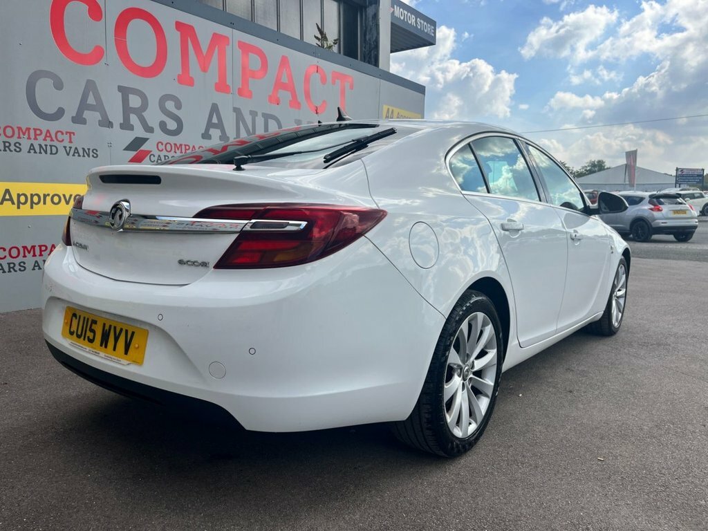 Vauxhall Insignia 2L Elite Nav White #5
