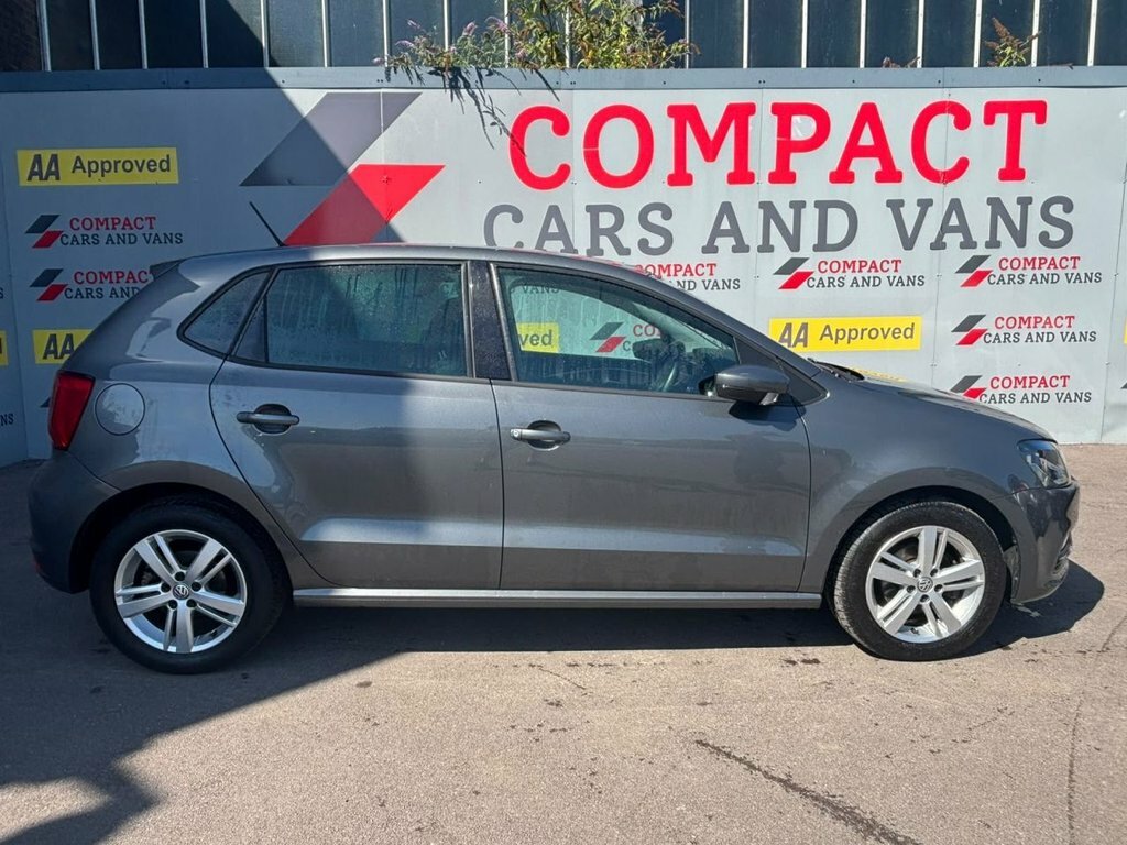 Volkswagen Polo Volkswagen Polo Hatchback 1.2 Tsi Match Grey #4