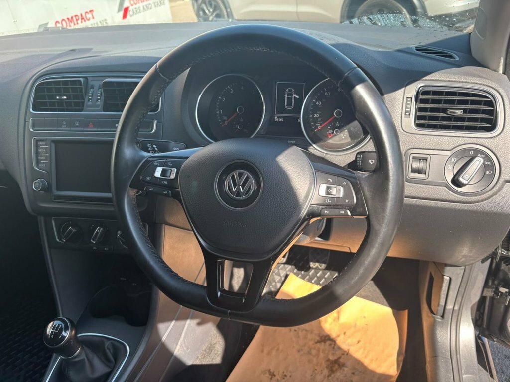 Volkswagen Polo Volkswagen Polo Hatchback 1.2 Tsi Match Grey #8