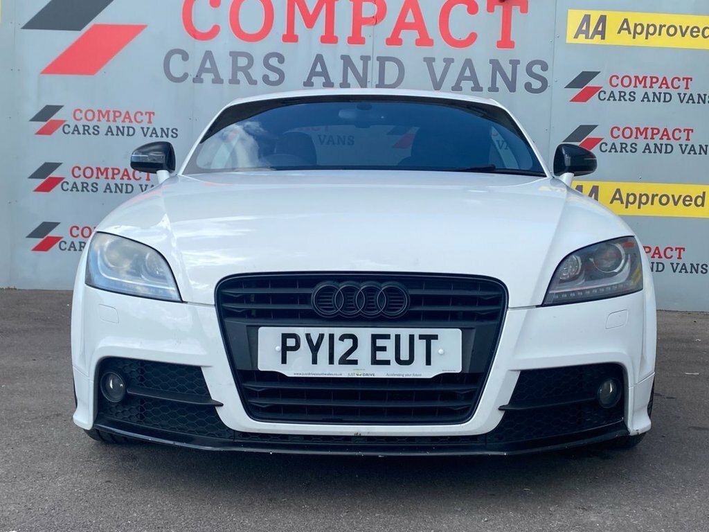 Audi TT 2L Black Edition PY12EUT White #3