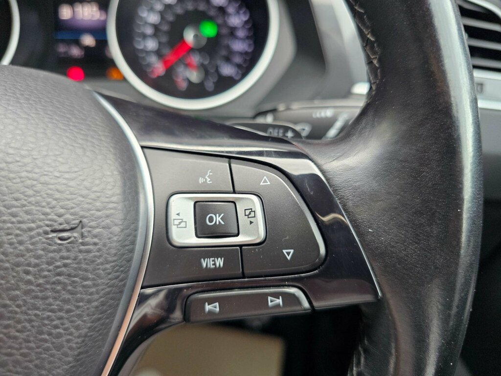 Volkswagen Tiguan R-line Tech Tdi Silver #39