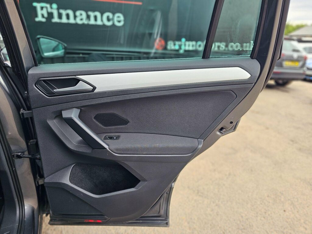 Volkswagen Tiguan R-line Tech Tdi Silver #37