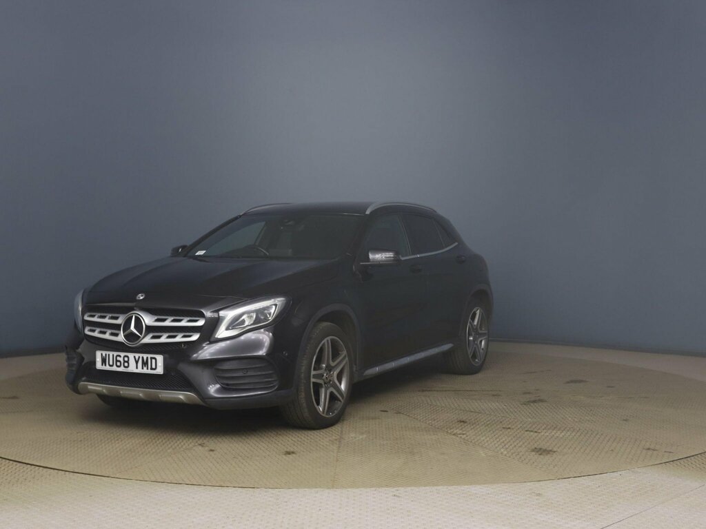 Mercedes-Benz GLA Class 1.6 Gla200 Amg Line Premium 7G-dct Euro 6 Ss Black #2