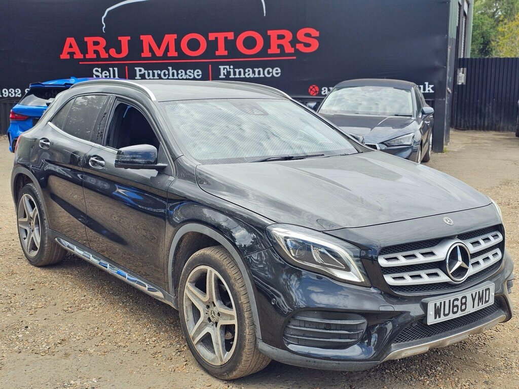 Mercedes-Benz GLA Class 1.6 Gla200 Amg Line Premium 7G-dct Euro 6 Ss Black