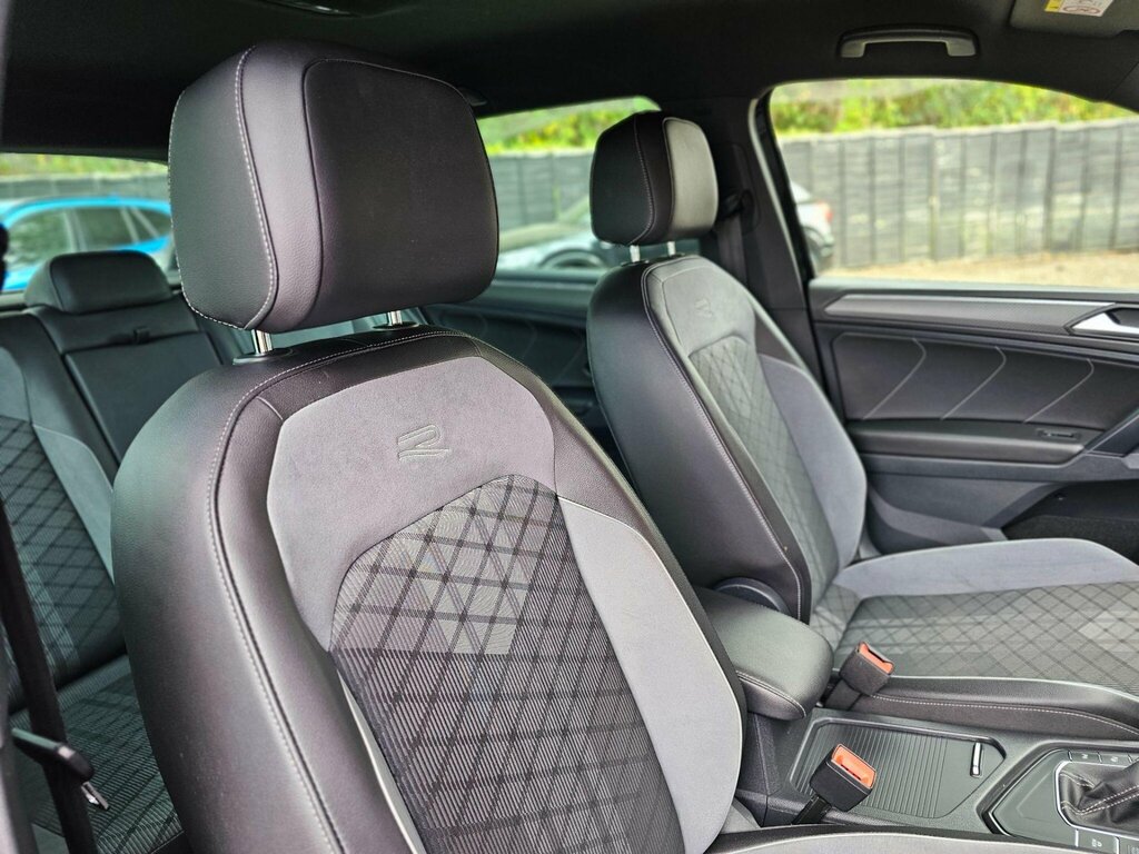 Volkswagen Tiguan Elegance White #10