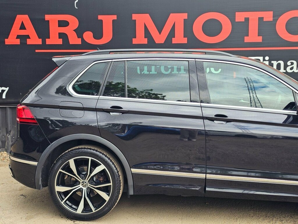 Volkswagen Tiguan Elegance White #15