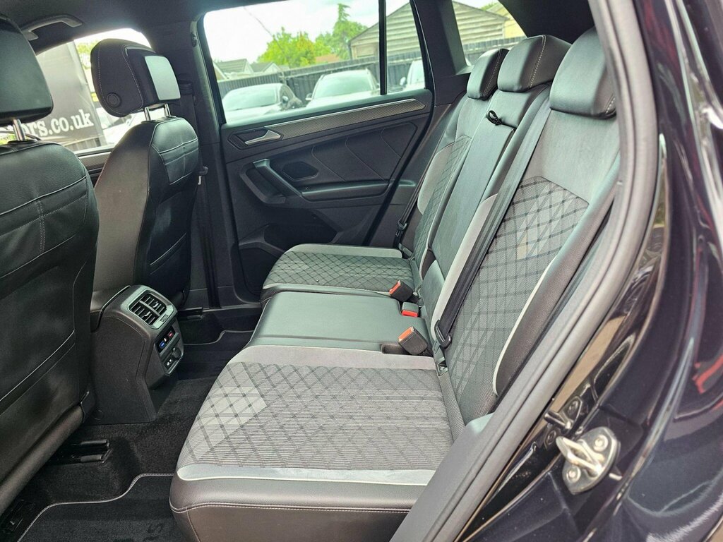 Volkswagen Tiguan Elegance White #22