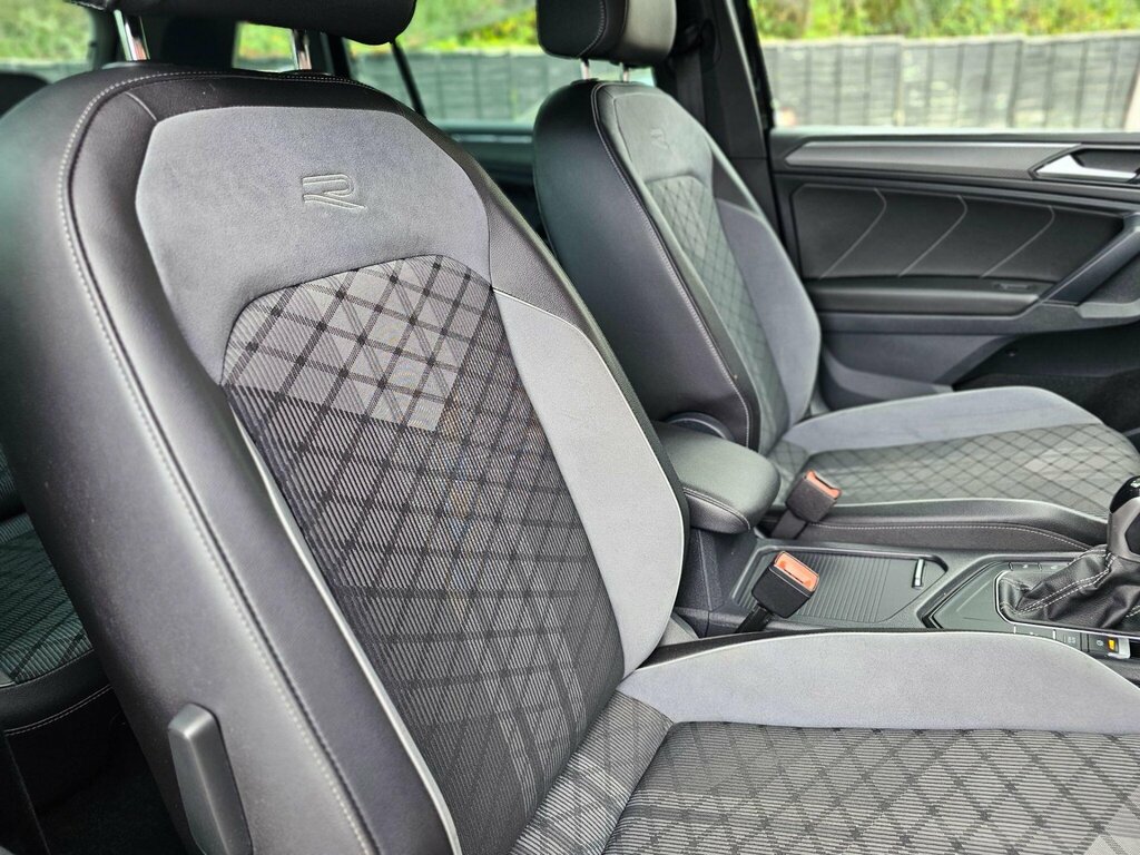 Volkswagen Tiguan Elegance White #28