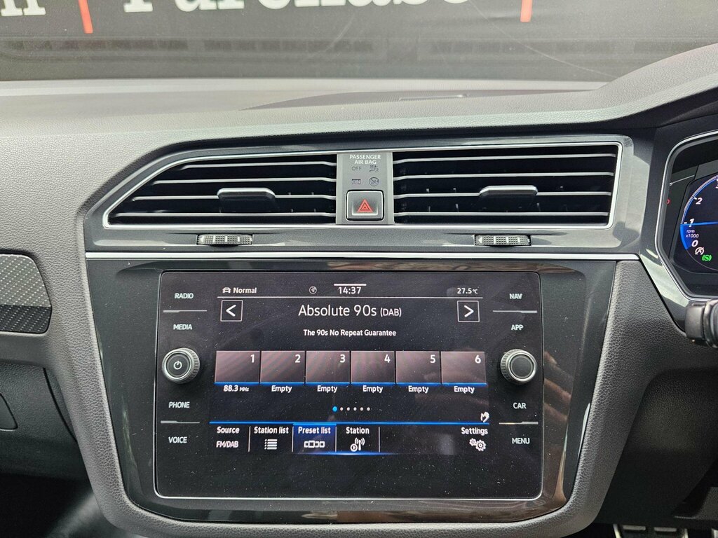 Volkswagen Tiguan Elegance White #45