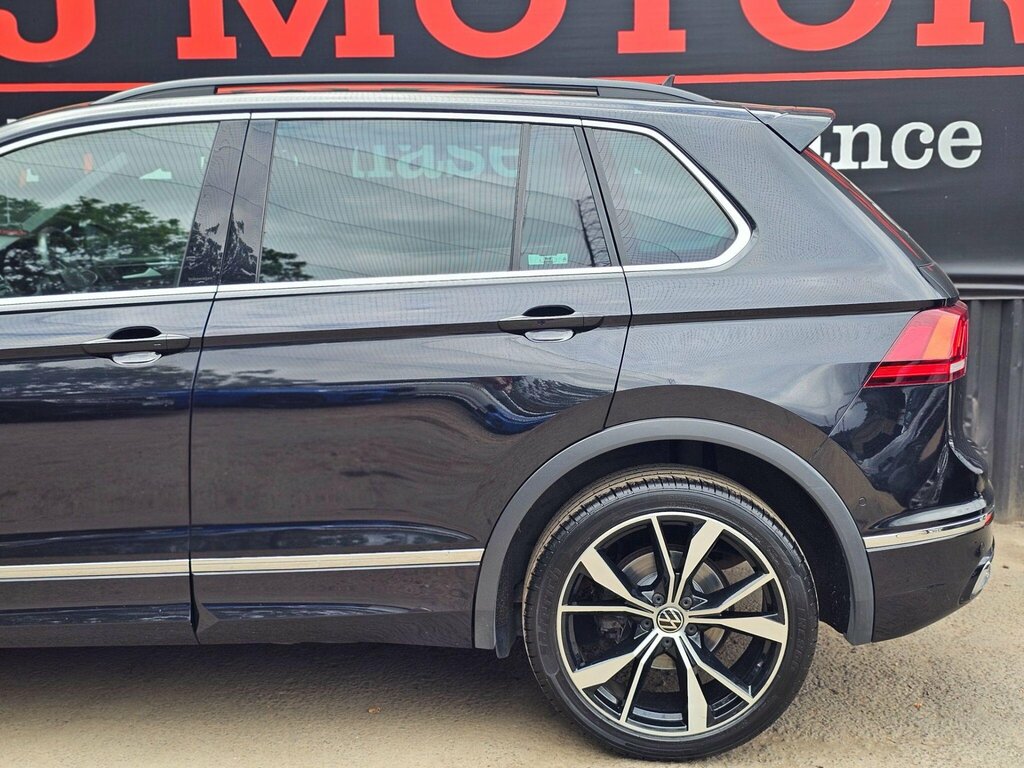 Volkswagen Tiguan Elegance White #34