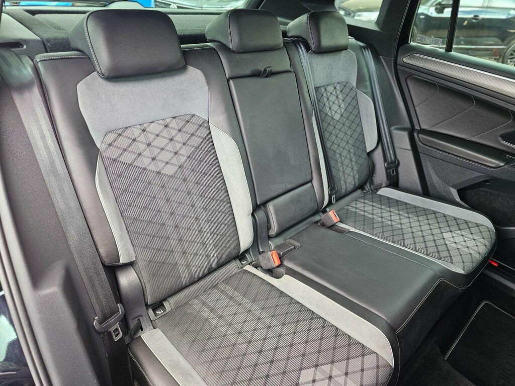 Volkswagen Tiguan Elegance White #26
