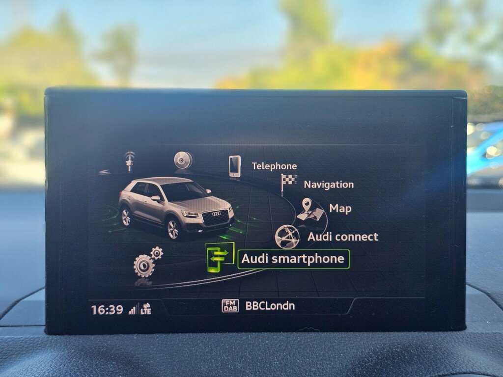 Audi Q2 1.0 Tfsi Sport Suv Euro 6 Ss Yellow #11