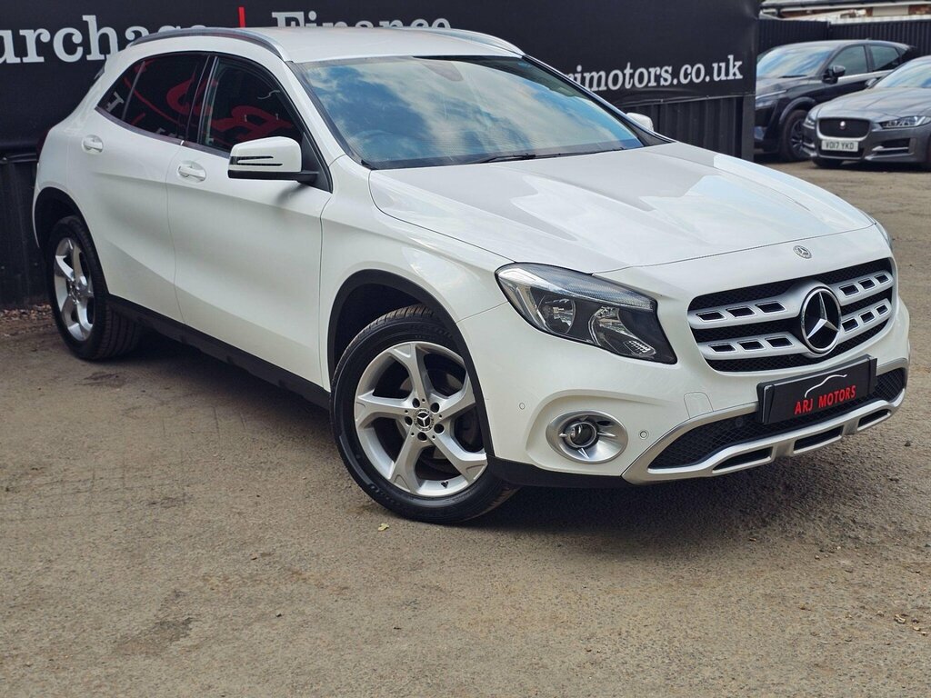 Mercedes-Benz GLA Class 2.1 Gla200d Sport Executive 7G-dct 4Matic Euro 6 White