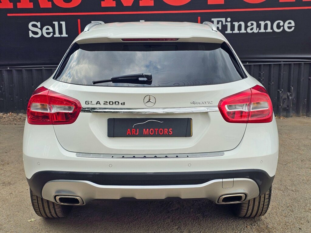 Mercedes-Benz GLA Class 2.1 Gla200d Sport Executive 7G-dct 4Matic Euro 6 White #6
