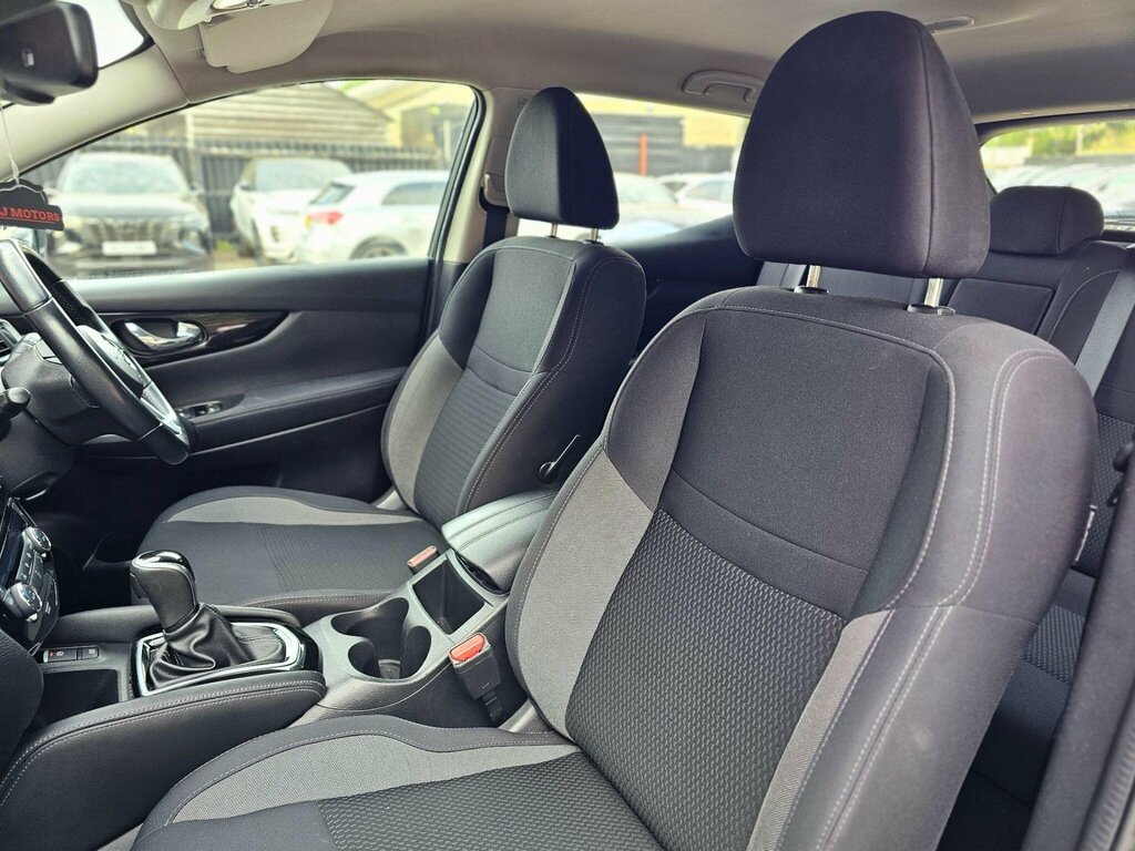Nissan Qashqai 1.3 Dig-t 140 N-motion With Glass Roof And Nappa L Silver #13
