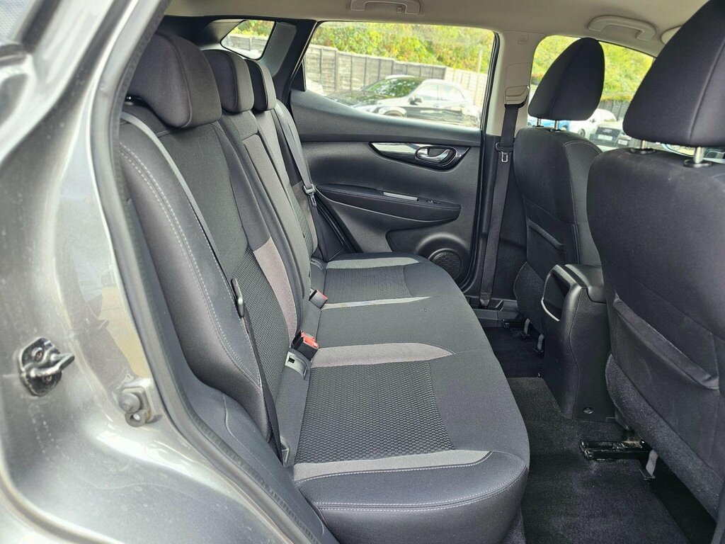 Nissan Qashqai 1.3 Dig-t 140 N-motion With Glass Roof And Nappa L Silver #38