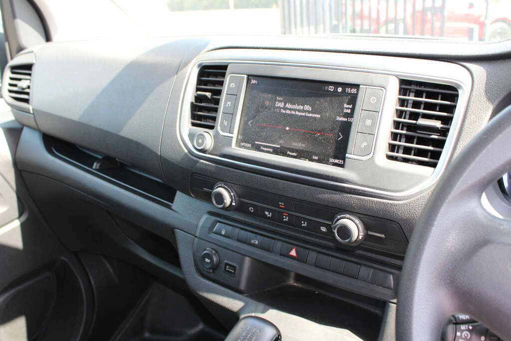Vauxhall Vivaro 2.0 Vivaro F3100 Professional Ss DN23OJB Black #4