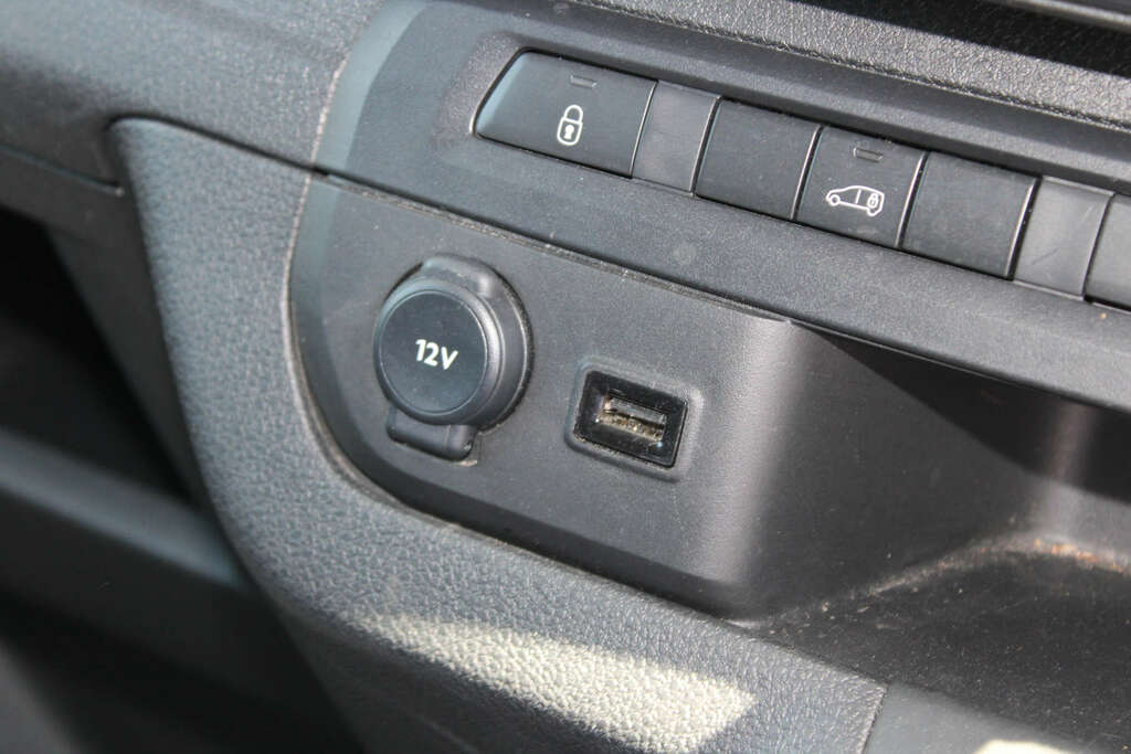 Vauxhall Vivaro 2.0 Vivaro F3100 Professional Ss DN23OJB Black #2