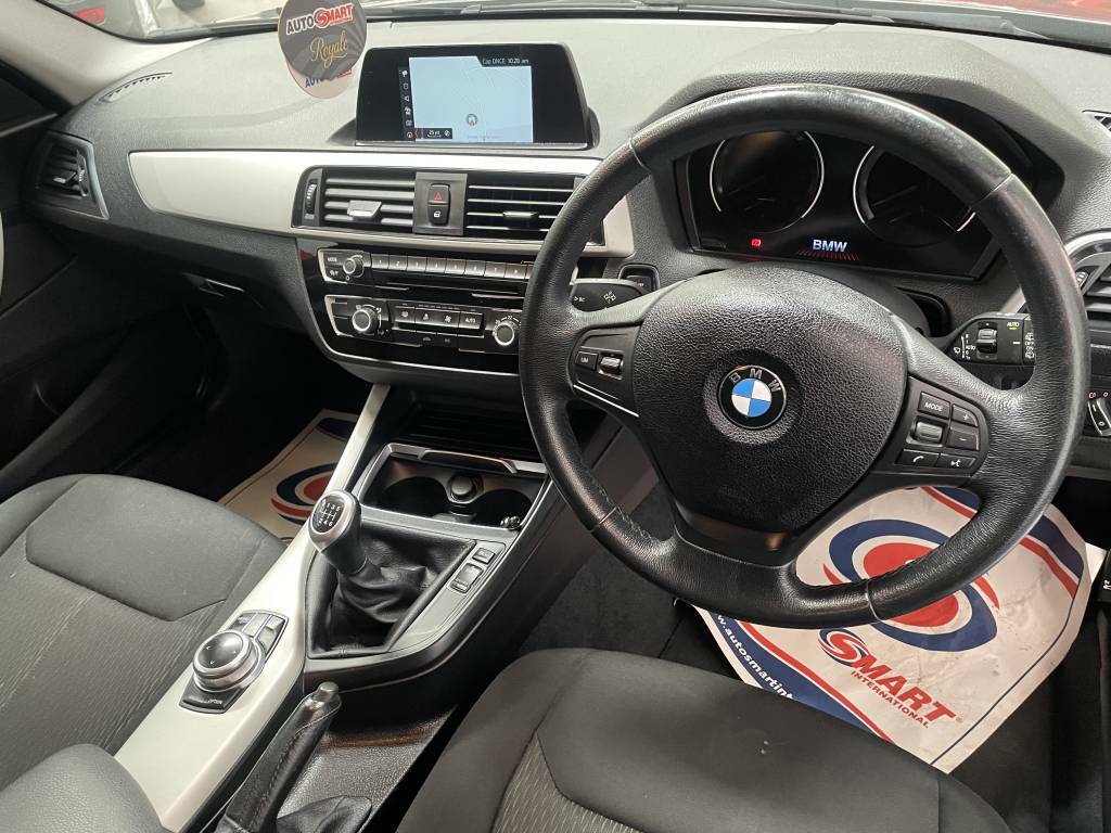 BMW 1 Series Hatchback 118I 1.5 Se Grey #3