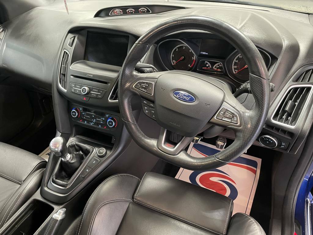 Ford Focus 1.5 Tdci Zetec Edition Estate Black #2