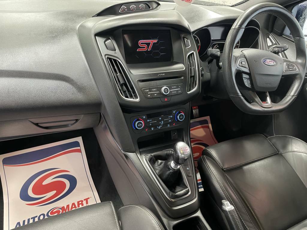Ford Focus 1.5 Tdci Zetec Edition Estate Black #3