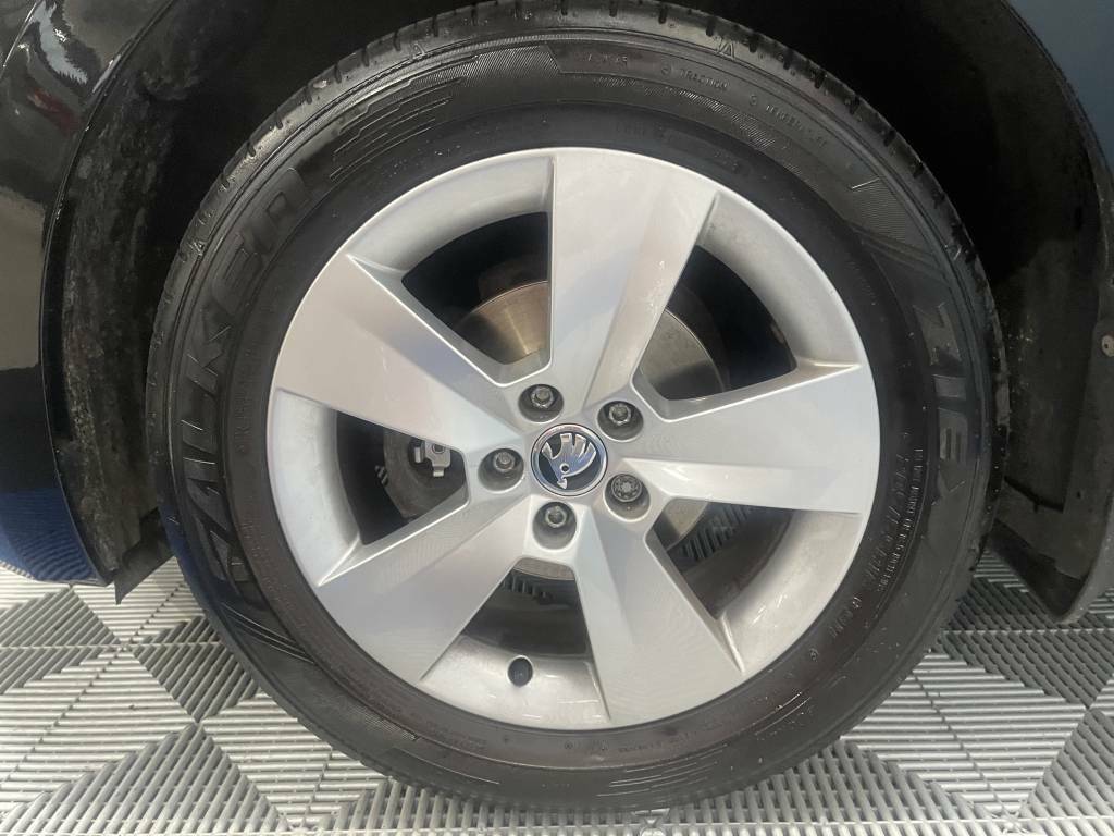 Skoda Scala Hatchback 1.0 Tsi 95 Se Black #5