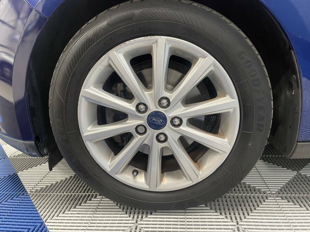 Ford Focus 1.6 Ti-vct 125Ps Zetec 5-Door Estate White #5