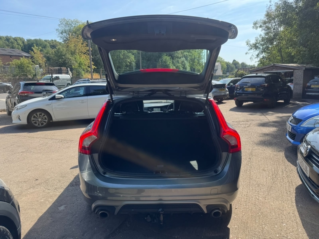 Volvo V60 2.0 D2 R-design Estate Euro 6 S Black #14