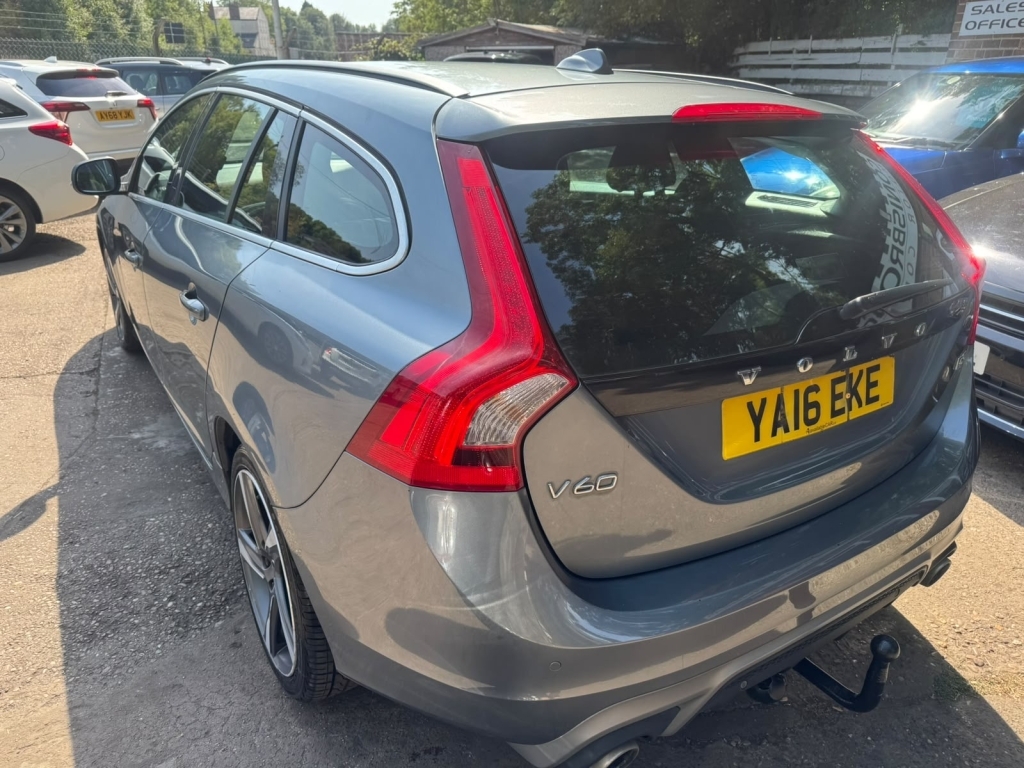 Volvo V60 2.0 D2 R-design Estate Euro 6 S Black #15