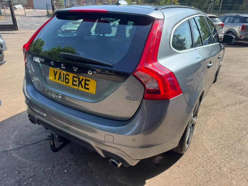 Volvo V60 2.0 D2 R-design Estate Euro 6 S Black #12