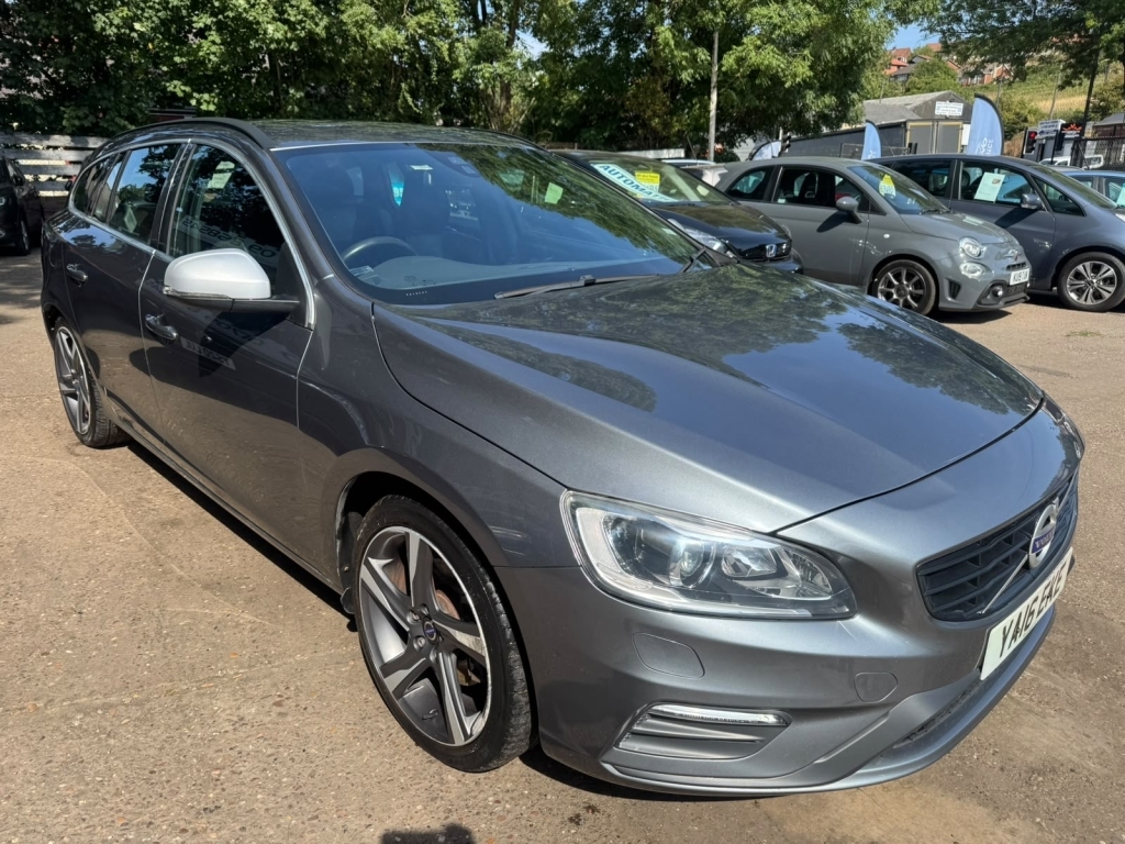 Volvo V60 2.0 D3 R-design Nav Grey #3