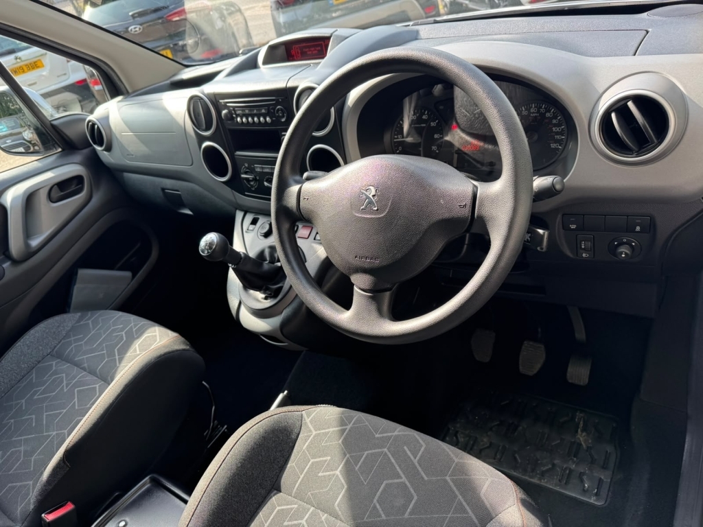 Peugeot Partner Mpv 1.6 Horizon Re Grey #6