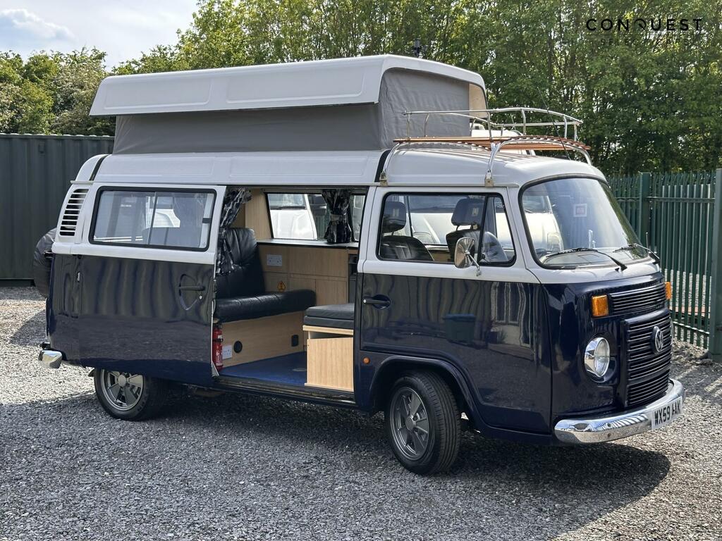 Volkswagen Campervan Rio Blue