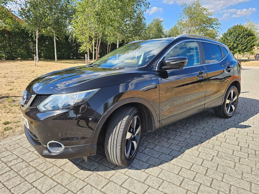 Nissan Qashqai 1.6 Dci Tekna Hatchback Red #34