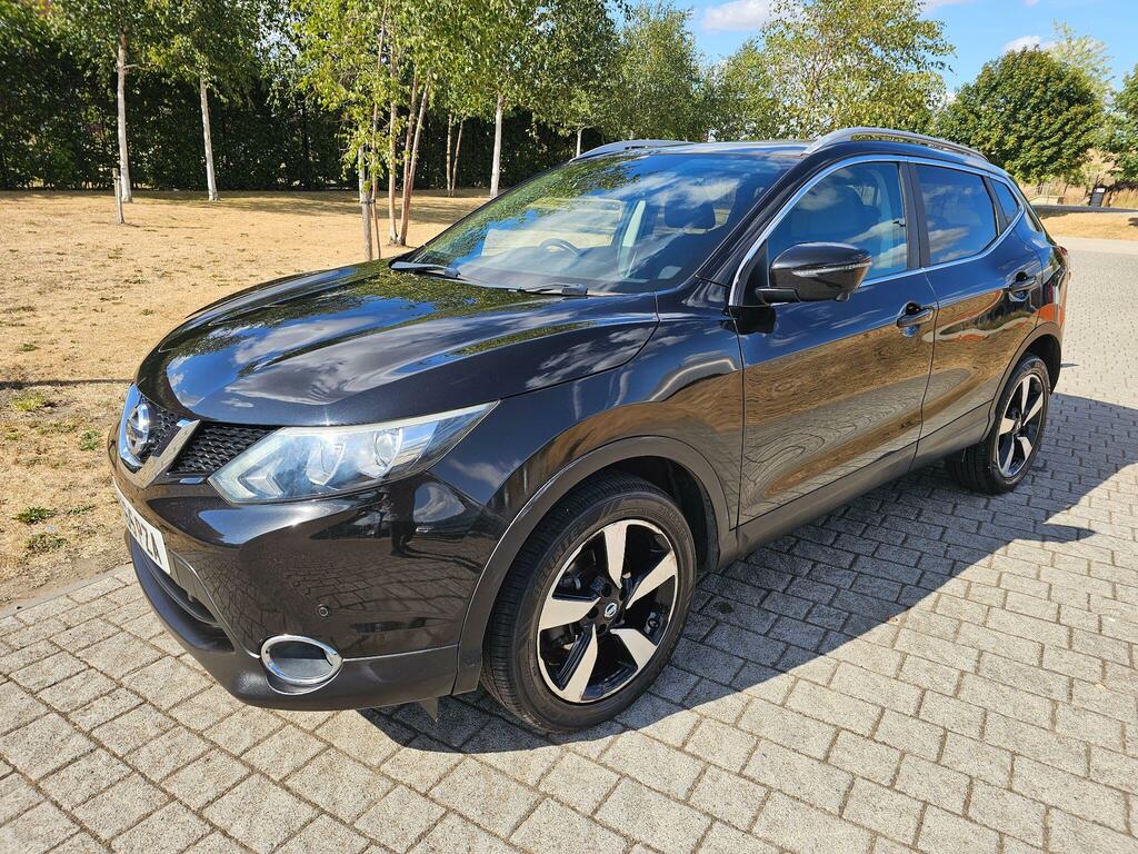 Nissan Qashqai 1.6 Dci Tekna Hatchback Red #40