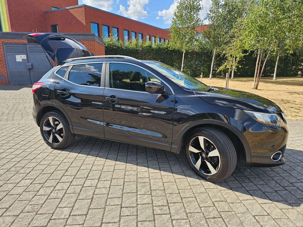 Nissan Qashqai 1.6 Dci Tekna Hatchback Red #12