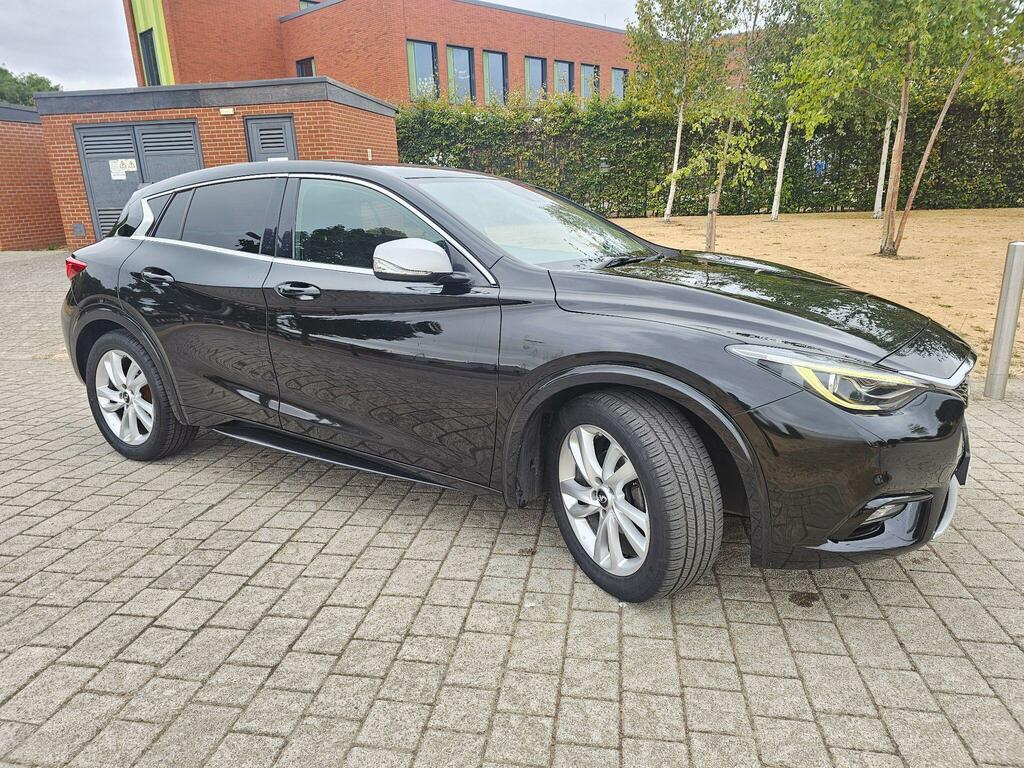 Infiniti Q30 1.5D Business Executive Dct Euro 6 Ss Black #4