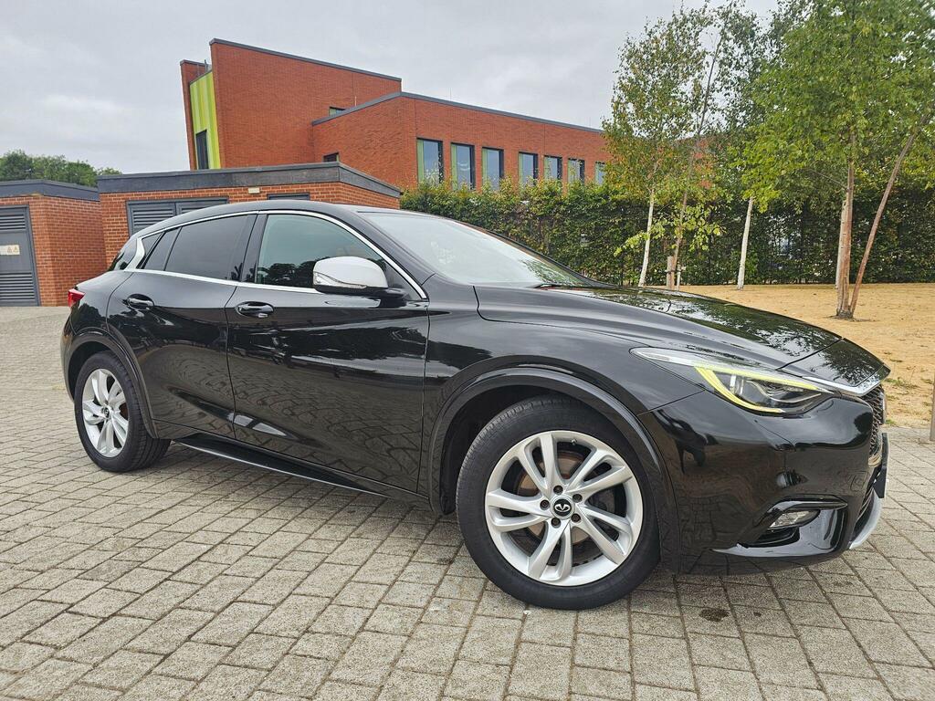 Infiniti Q30 1.5D Business Executive Dct Euro 6 Ss Black