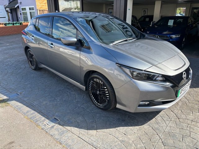 Nissan Leaf 39Kwh Tekna Hatchback 150 Ps Grey